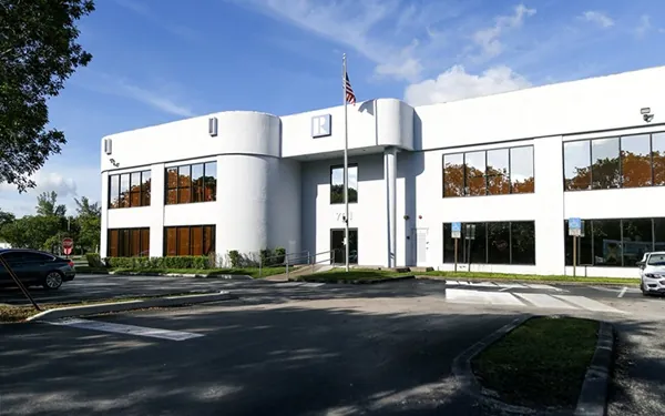 Exterior of the Rosado Dental clinic at 701 Promenade Dr Suite 102, Pembroke Pines, FL 33026